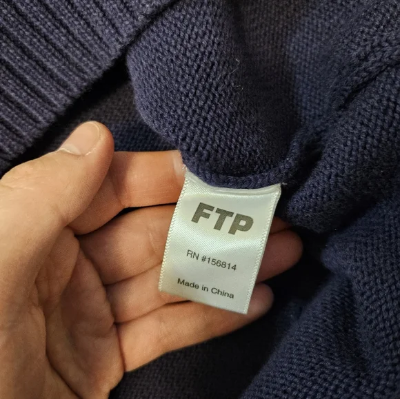 FTP FuckThePopulation Bear Knit Sweater Navy Large Brand New - Picture 4 of 7